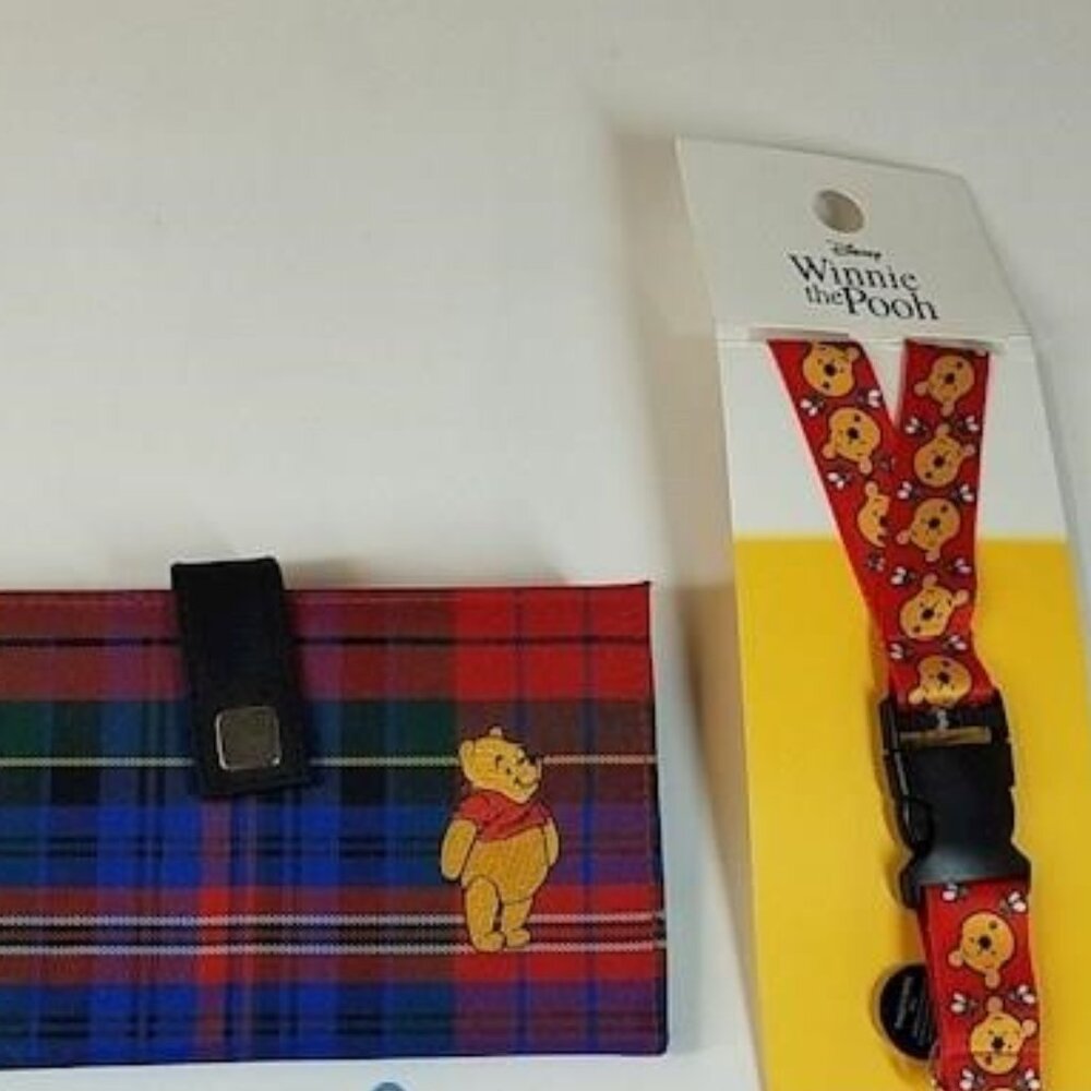 NWT Disney Winnie the Pooh Bundle Wallet & Lanyard